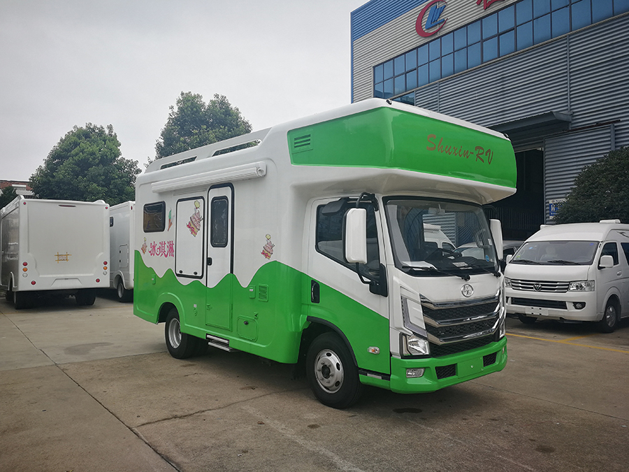 上汽躍進輕卡平頭自動擋房車