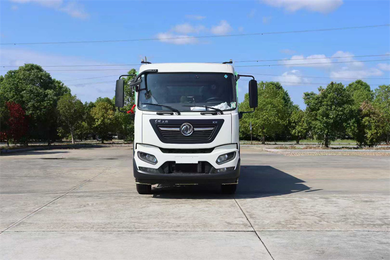 東風天錦新能源洗掃車(15方)